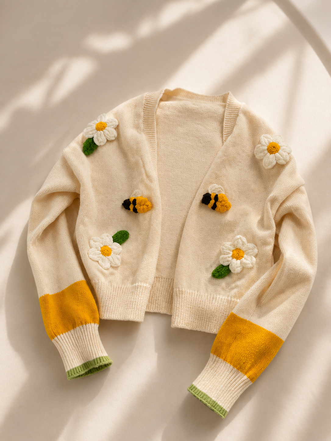 Cute Daisy & Bee Knit Cardigan - Cottagecore / Summer Layering